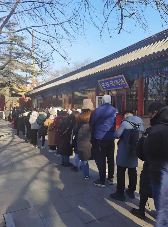 年轻人用“小赚”行业局部退休开元棋牌上门带娃、居家美甲(图14)