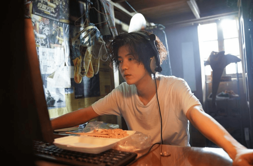 年轻人用“小赚”行业局部退休开元棋牌上门带娃、居家美甲(图13)